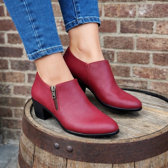 Rialto Shoes - Rialto Sandra Red Faux Leather Ankle Booties Shooties Size 9.5M Zip Block Heel